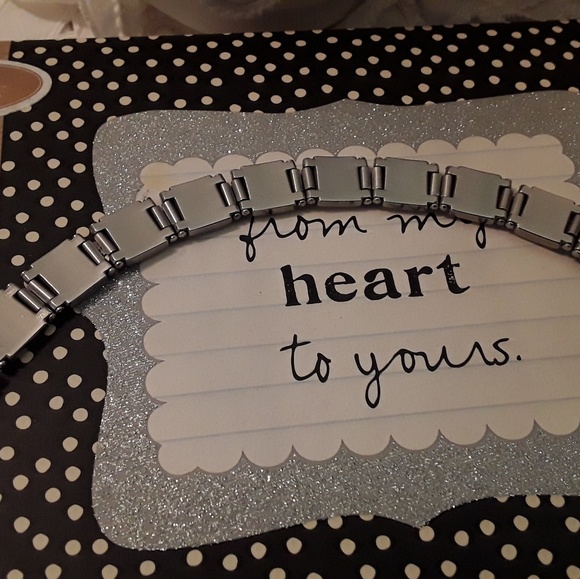 BRUSHED STAINLESS STEEL & DIAMOND BRACELET 8.5 " - Picture 6 of 8